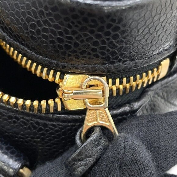 CHANEL V Stitch ChainShoulder Calfskin Black - Picture 7 of 16